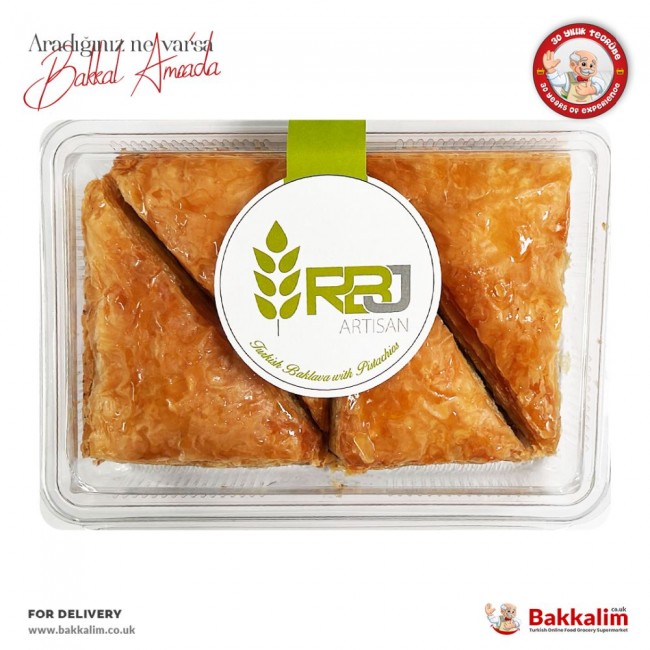 RBJ 400 Gr Traditional Pistachio With Triangle Baklava RBJ 400 Gr Traditional Pistachio With Triangle Baklava